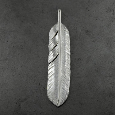 The new type of large size feather 01/K18 arabesque eagle metal