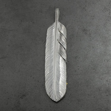 The new type of large size feather 02/K18 arabesque eagle metal
