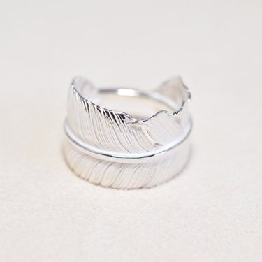 L old feather Ring