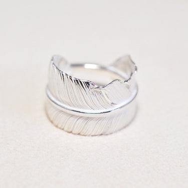 L old feather Ring