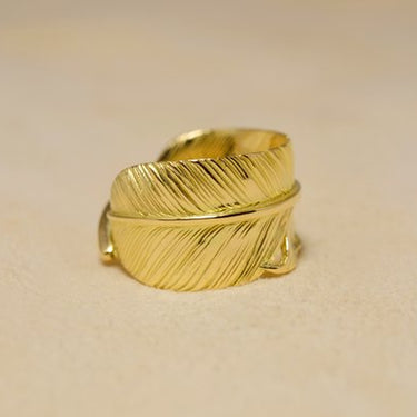 Flight feather Ring 02／K18