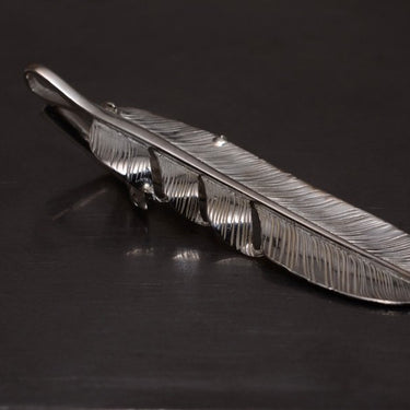 L old feather 01 /claw
